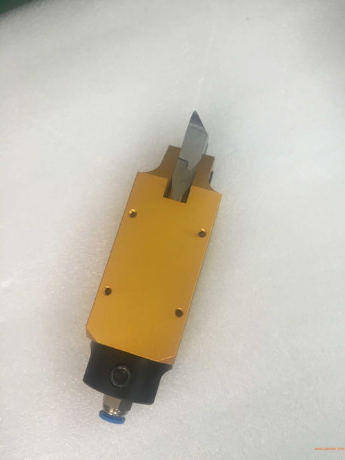 MS 20 FD5 革新电子元器件制造的自动化水口剪切方案